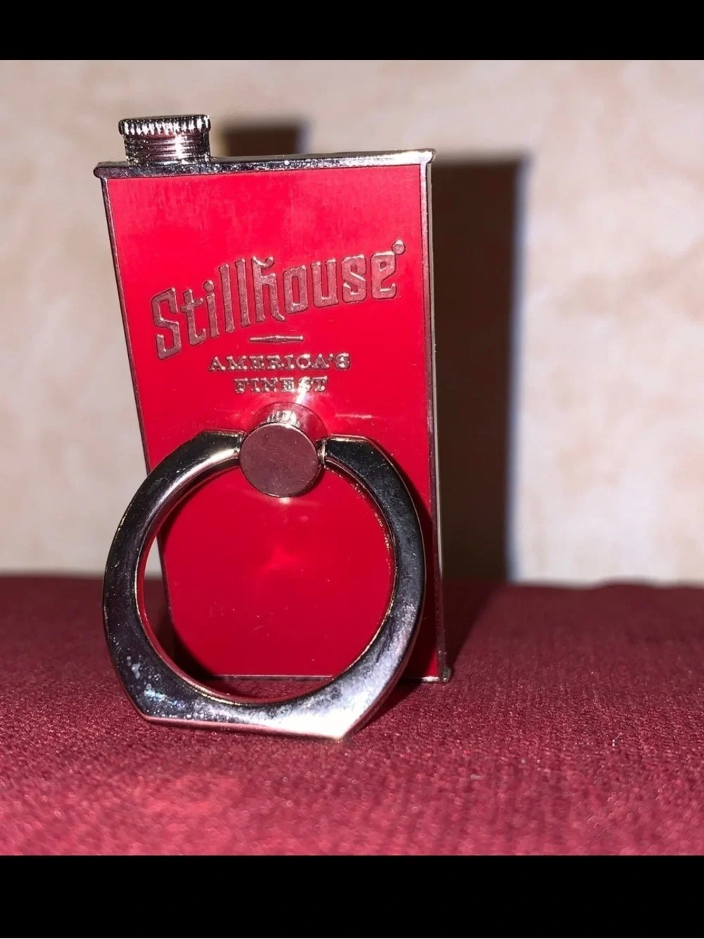 Unique cell phone metal ring holder with a velvet bag from Stillhouse